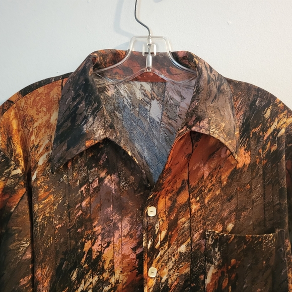 Autumn Leaves Brown Button Up Shirt | Size Medium - Picture 3 of 7